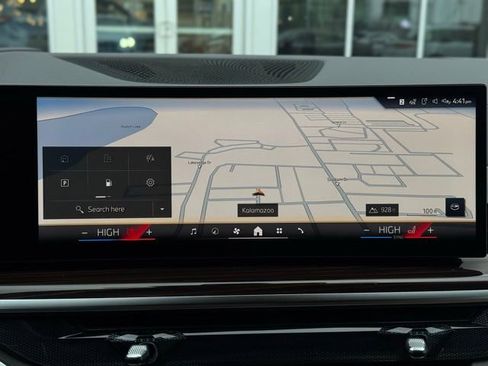 New 2026 BMW X6 xDrive40i w/ Climate Comfort Package image 37