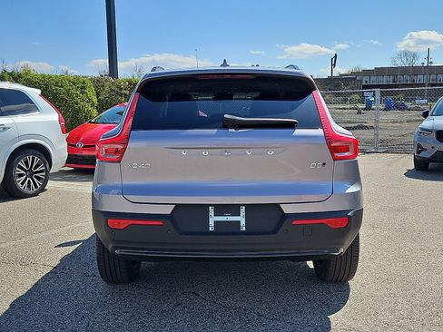 New 2026 Volvo XC40 B5 Plus w/ Climate Package AWD/4WD image 5