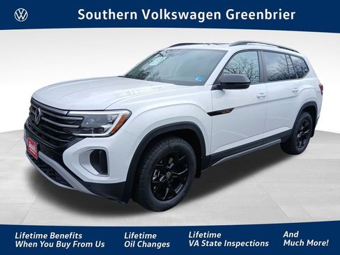New 2026 Volkswagen Atlas Peak Edition AWD/4WD image 1