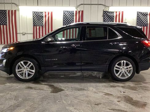 Used 2018 Chevrolet Equinox Premier image 3