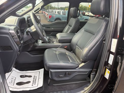 Used 2025 Ford F150 Lariat AWD/4WD image 27