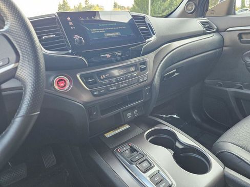 Certified 2023 Honda Passport EX-L image 32