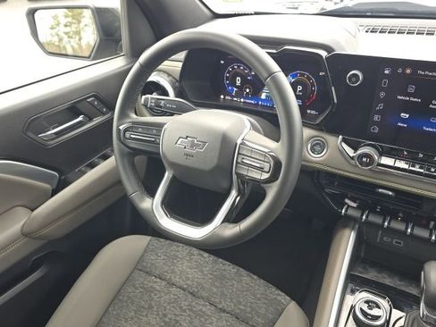 Used 2024 Chevrolet Colorado ZR2 w/ Safety Package image 25