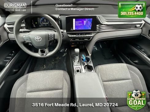 Used 2025 Toyota Camry LE FWD image 17