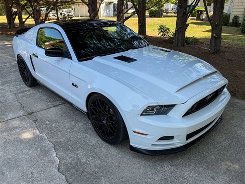 Used 2014 Ford Mustang GT Premium w/ GT Track Package RWD image 28