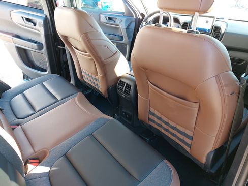 Used 2024 Ford Bronco Sport Outer Banks w/ Tech Package image 12