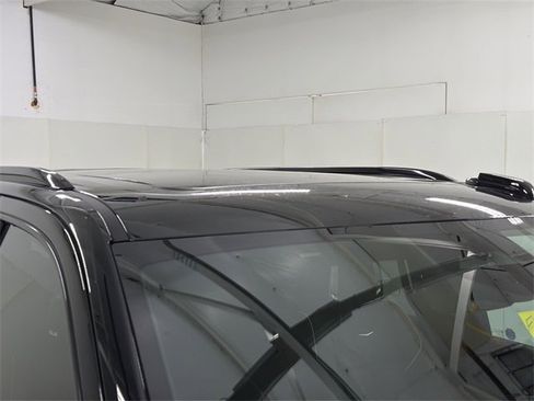 Certified 2025 Cadillac Escalade Sport Platinum w/ LPO, ONYX Package image 19