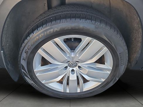 Used 2019 Volkswagen Atlas SE w/ Towing Package AWD/4WD image 9