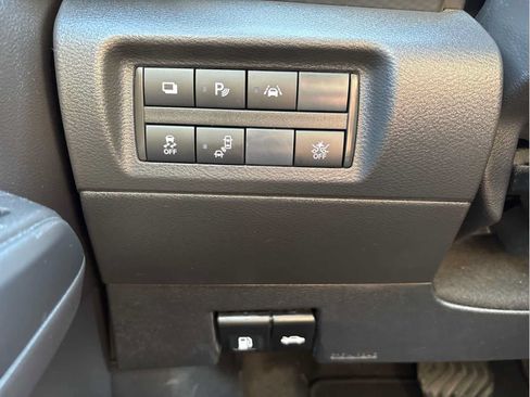 Used 2024 Nissan Kicks S FWD image 29