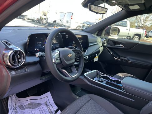 New 2026 Chevrolet Equinox LT w/ Safety and Technology Package image 16