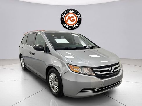 Used 2016 Honda Odyssey LX image 1