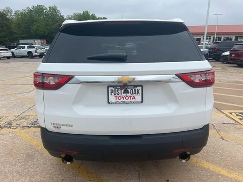 Used 2020 Chevrolet Traverse LS FWD image 7