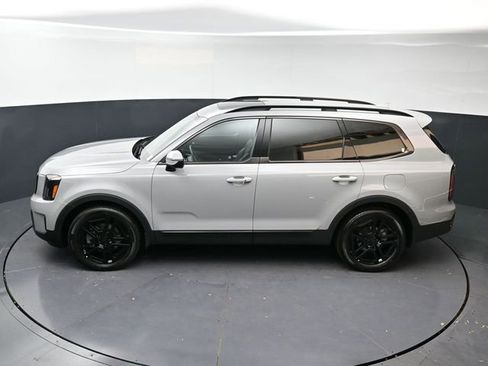 Used 2025 Kia Telluride EX X-Line AWD/4WD image 32