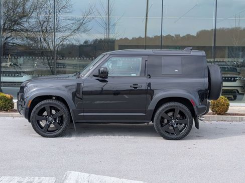 Used 2023 Land Rover Defender 90 V8 image 3