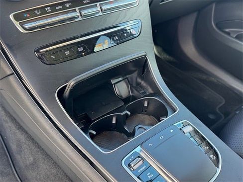 Used 2022 Mercedes-Benz GLC 300 4MATIC image 22