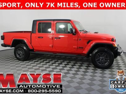 Used 2024 Jeep Gladiator Sport