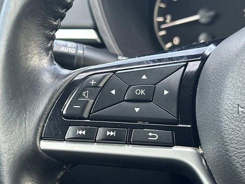 Used 2022 Nissan Altima 2.5 SV w/ SV Premium Package image 20