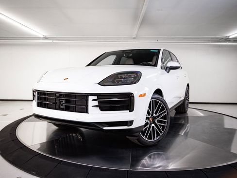 New 2026 Porsche Cayenne AWD/4WD image 1