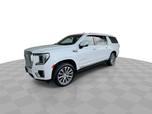 Certified 2022 GMC Yukon XL Denali w/ Denali Ultimate Package image 4