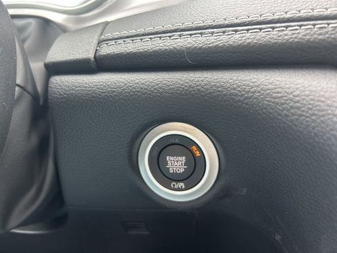 New 2026 Chrysler Pacifica Select w/ S Appearance Package AWD/4WD image 23