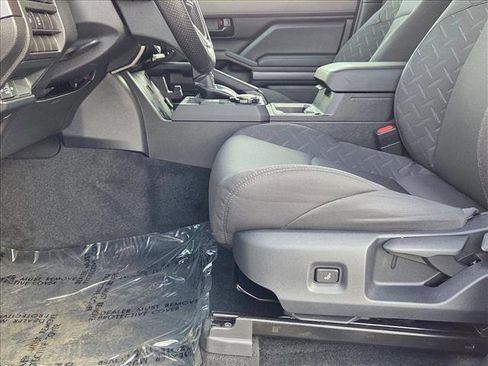 Certified 2025 Toyota Tacoma SR5 image 15