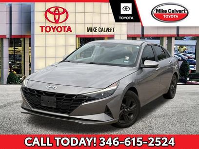 Used 2023 Hyundai Elantra SEL