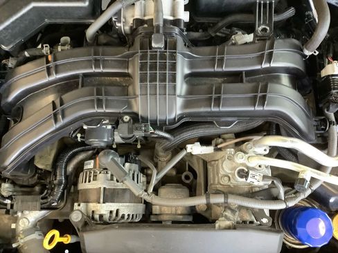 Used 2020 Subaru Outback Premium image 15