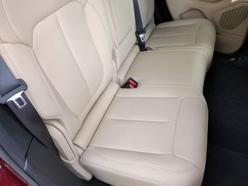 Used 2025 Jeep Grand Cherokee Limited RWD image 21