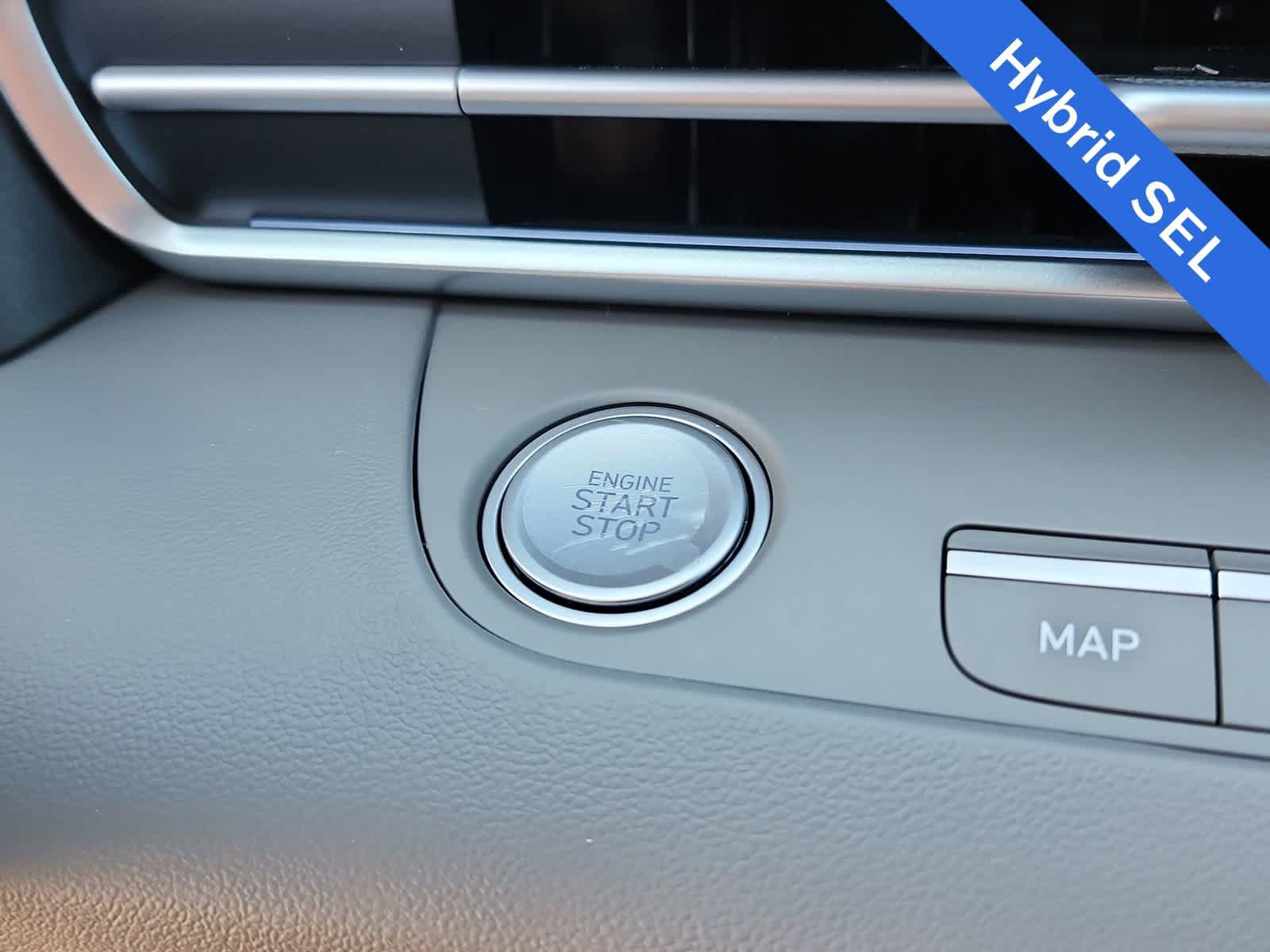 Certified 2025 Hyundai Elantra SEL FWD image 25