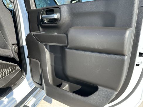 Used 2025 Chevrolet Silverado 2500 Custom w/ Custom Value Package image 28