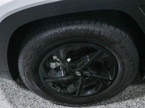 Used 2023 Hyundai Tucson SEL FWD image 11