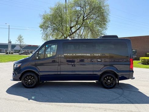 Used 2022 Mercedes-Benz Sprinter 2500 image 9