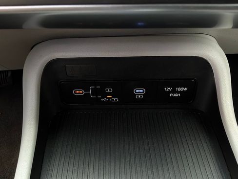 Used 2025 Hyundai Kona SEL FWD image 26
