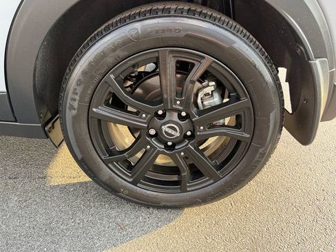 Certified 2024 Nissan Kicks SV FWD image 15