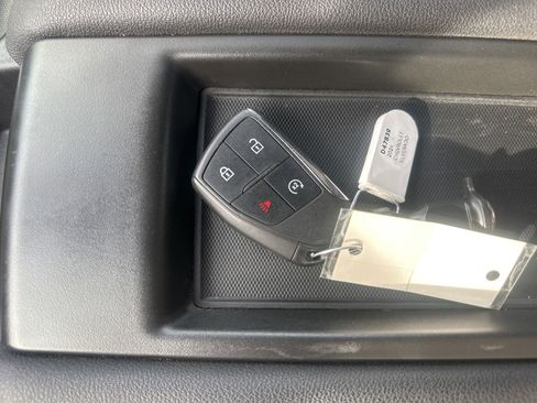 Used 2024 Chevrolet Silverado 3500 LT w/ Convenience Package image 35