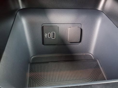 New 2026 Ford Explorer ST-Line w/ Premium Package image 18