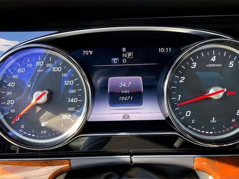 Used 2019 Mercedes-Benz E 300 4MATIC image 21