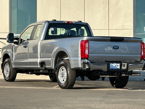 New 2026 Ford F250 XL w/ XL Chrome Package image 5