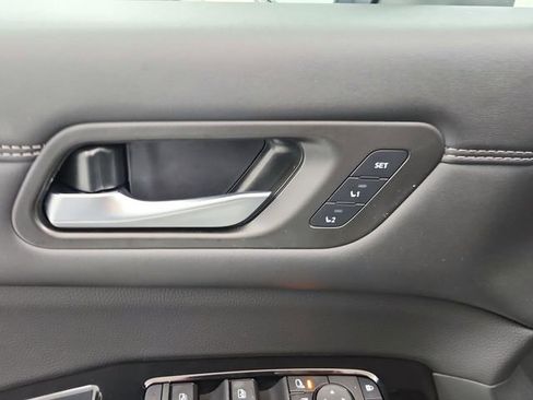New 2026 Nissan Pathfinder Platinum FWD image 21