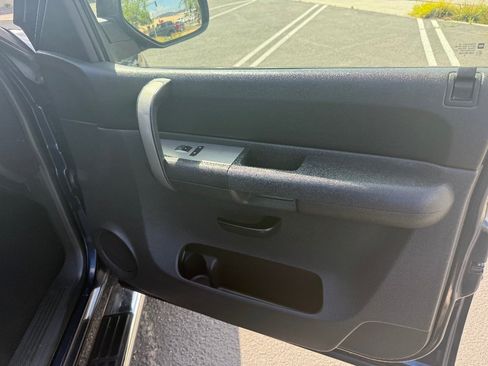 Used 2007 GMC Sierra 1500 SLE w/ SLE2 Preferred Package RWD image 18