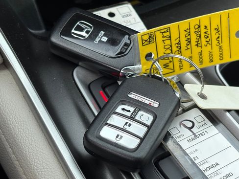 Used 2021 Honda Accord EX-L image 40