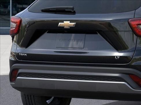 New 2026 Chevrolet Trax LT image 14