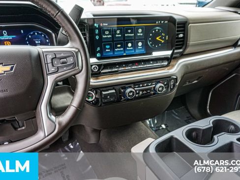 Used 2025 Chevrolet Silverado 1500 LT RWD image 32