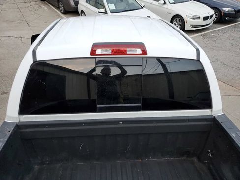 Used 2016 Toyota Tundra SR5 image 37