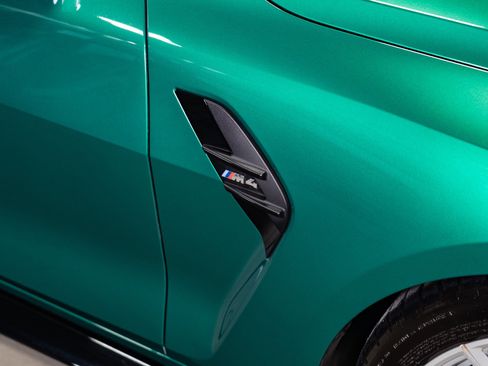 Used 2025 BMW M4 Coupe w/ Executive Package image 27