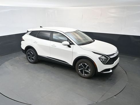 Used 2023 Kia Sportage LX AWD/4WD image 33