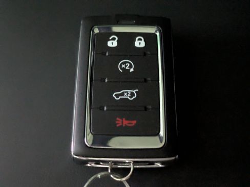 New 2025 Jeep Grand Cherokee Summit image 33