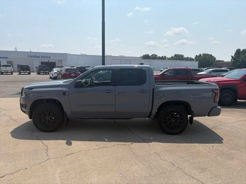 Used 2026 Nissan Frontier SV w/ SV Convenience Package AWD/4WD image 3