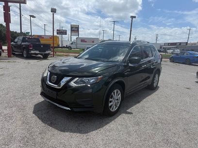 Used 2018 Nissan Rogue SV w/ Sun & Sound Touring Package