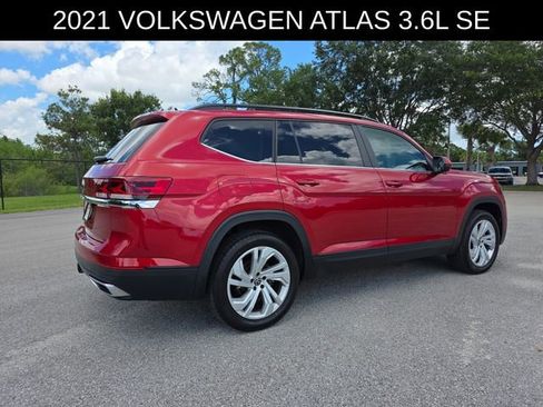 Used 2021 Volkswagen Atlas SE w/ Panoramic Sunroof Package FWD image 3